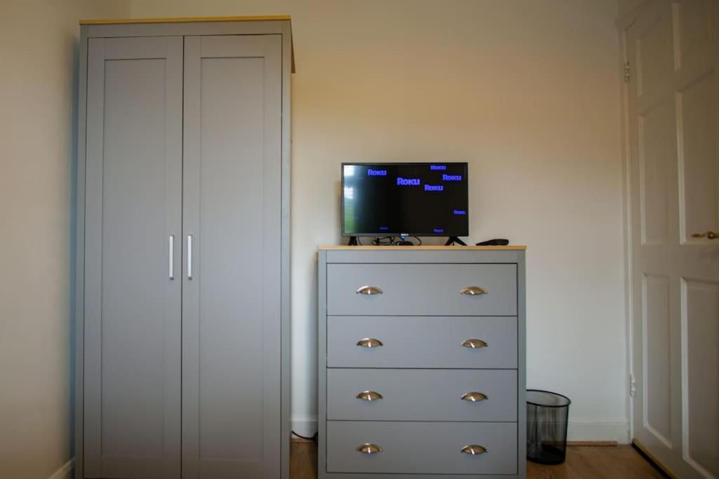 3 Bed, Parking Inc 15 Percent Off For Monthly Stays Westoe Екстериор снимка